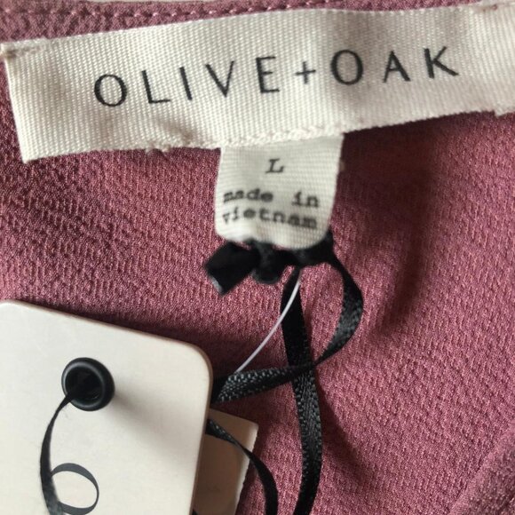 Olive & Oak, NWT, micro-sleeve, poly/spandex blouse, Sz: Lg, Color: Dried Fig - Picture 5 of 12